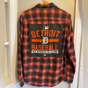 Detroit Tigers shirt
